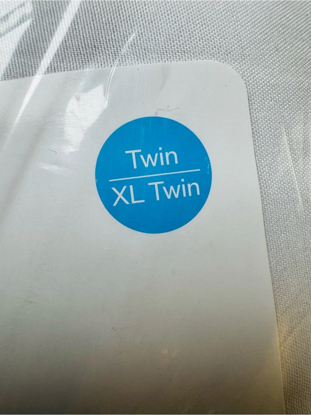 Room Essentials Reversible Microfiber Comforter – Twin/Twin XL